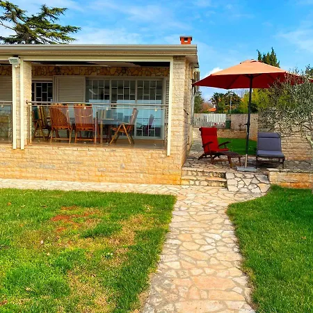 Beachfront Zala Holiday home
